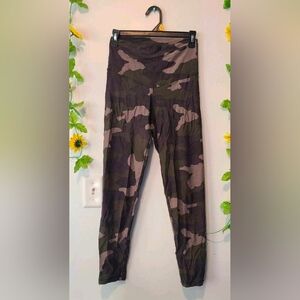 Aerie Offline Large 7/8 Camo Green Brown Active Leggings